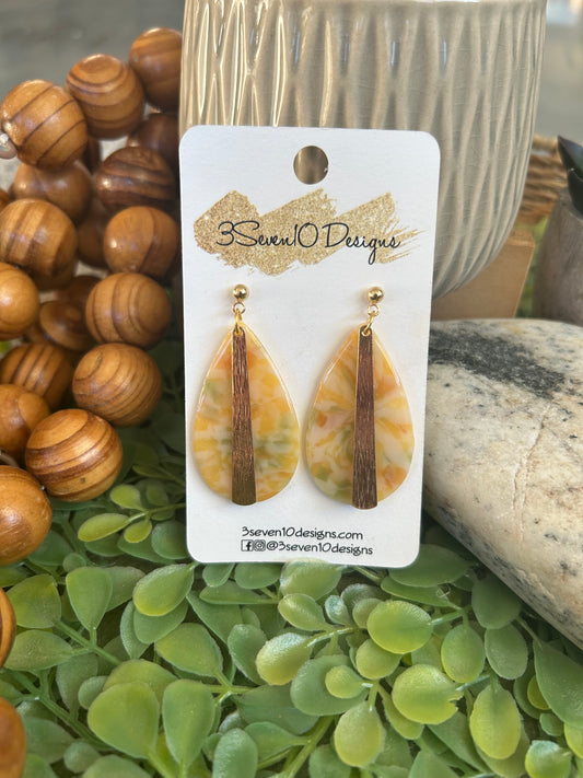 Large Teardrop Dangle