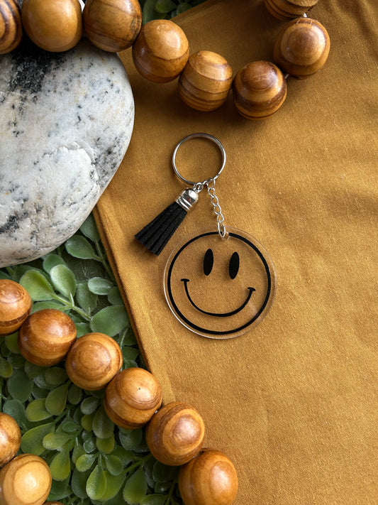 Black smiley outline keychain